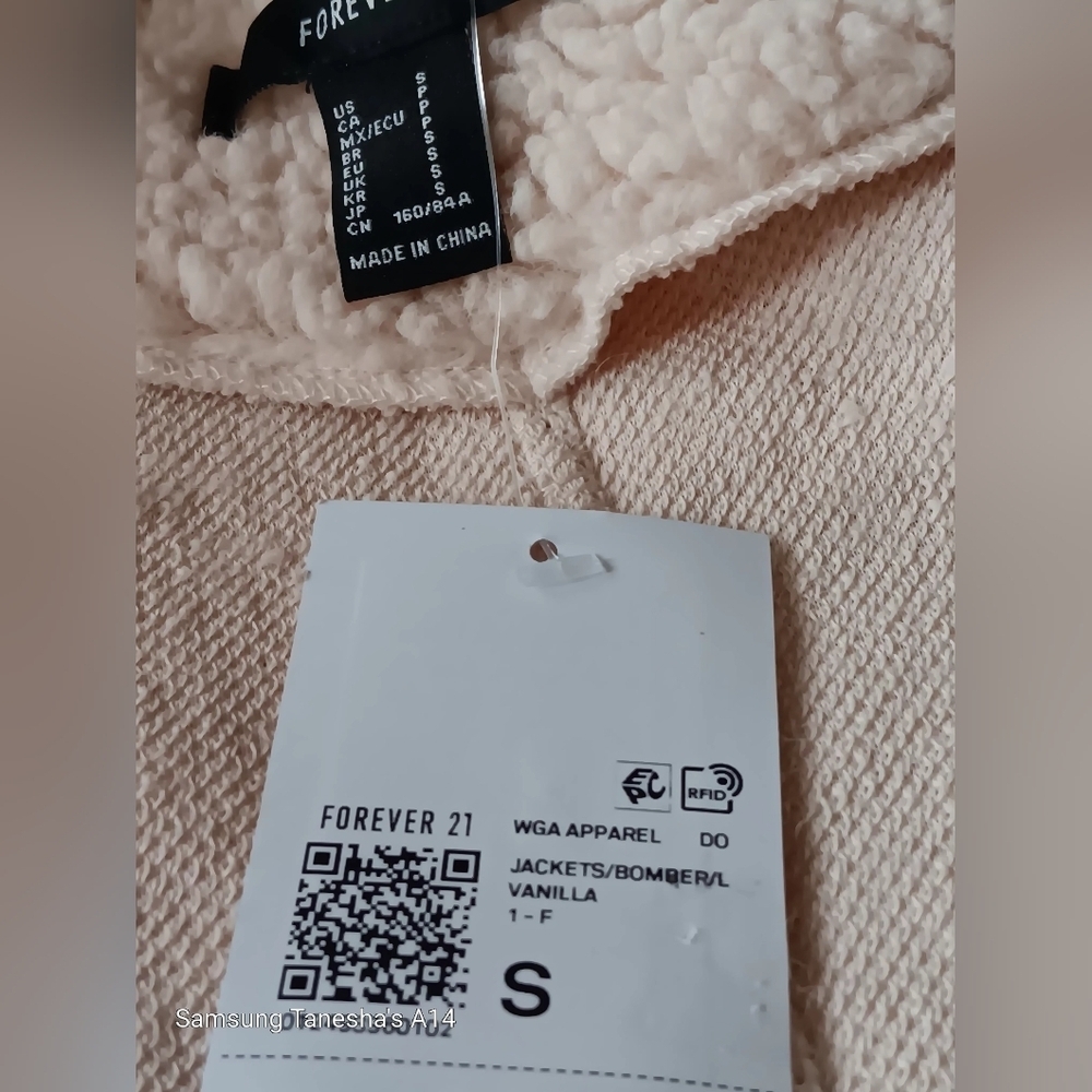 Forever 21 beige bomber jacket Women's Size S New With Tags - Picture 3 of 4